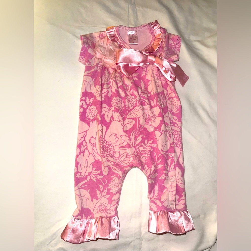 Giggle Moon pink baby girl romper, snap up front, size 9 mos, EUC